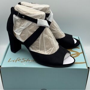 LifeStride Allison Black Block Heel Sandals 11M